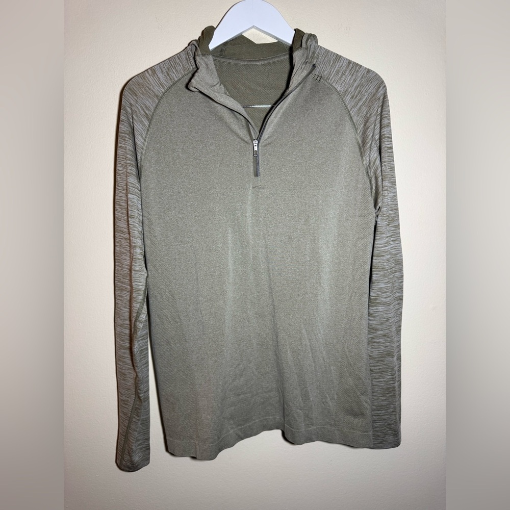 Metal Vent Tech Half Zip Long Sleeve Size Medium